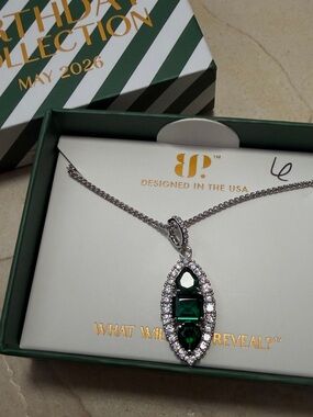 bp Silver-Tone Necklace with Deep Green Crystal Pendant